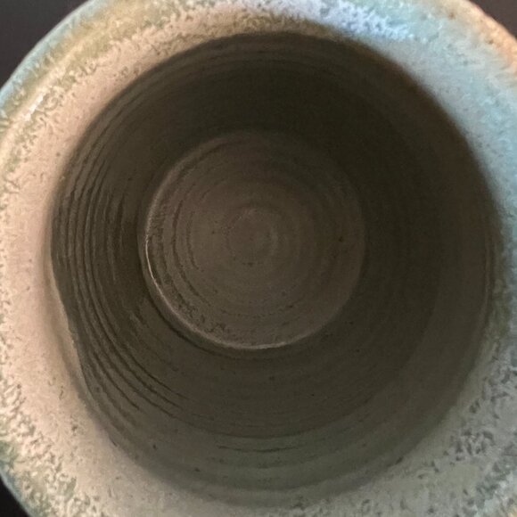 Handcrafted Hand Thrown Studio Art Pottery Mug w/ Celadon Glaze ~ Artist Signed - Picture 15 of 16